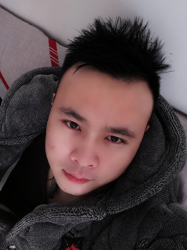 明明的第一张照片--苏州蓝颜知己交友网