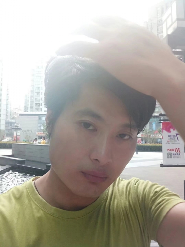 钢铁侠的第一张照片--苏州蓝颜知己交友网