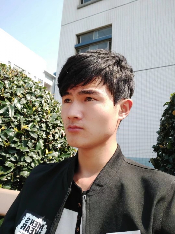 阳光男孩的第四张照片--苏州蓝颜知己交友网