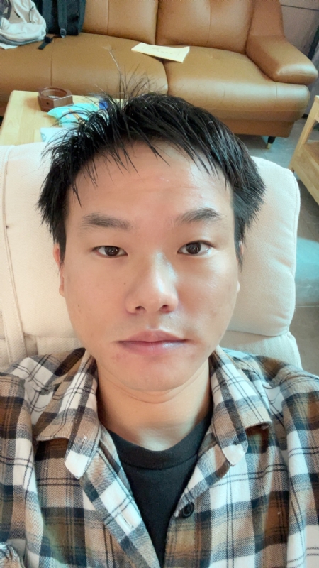 向日葵的第一张照片--苏州蓝颜知己交友网